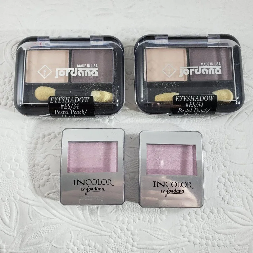 Large Eyeshadow bundle - FREE bag